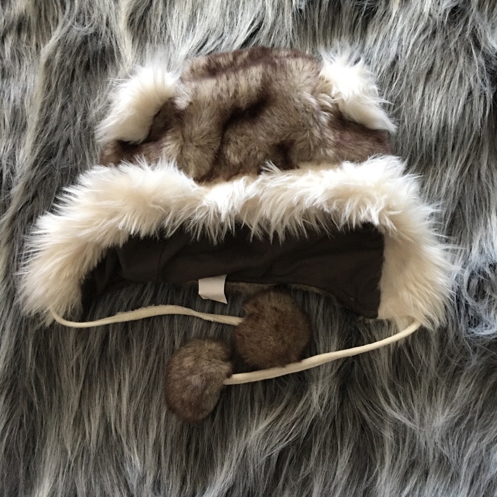 Fuzzy small eared Hat